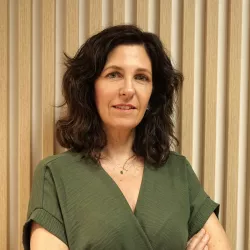 Adela Bueno
