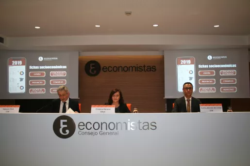 Imagen del salón de actos del Consejo General de Economistas