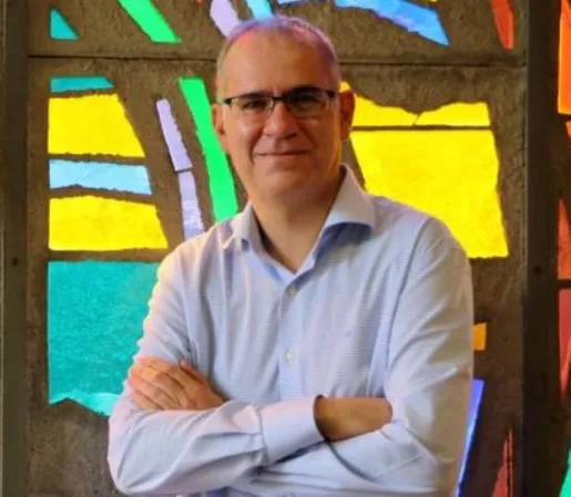 Roberto Fernández Roberto Fernández