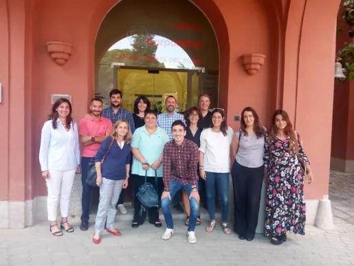 La doctora Pérez Fructuoso, en el centro de la imagen, junto a los trabajadores de Mapfre La doctora Pérez Fructuoso, en el centro de la imagen, junto a los trabajadores de Mapfre