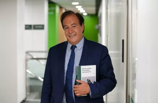 El profesor Pablo Chico de la Cámara, autor de 'Manual práctico de fiscalidad'.