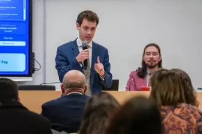 CEF.- acoge el II Torneo Nacional de Debate Económico de AEALCEE: inversión en "cultura democrática" por una Europa independiente.