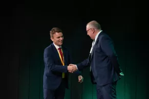 Más de 1.400 nuevos funcionarios de CEF.- celebran su plaza en la Administración pública.