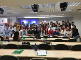 Foto de familia de organizadores, ponentes y asistentes al Marketing Day 2019 en el CEF.-. Foto de familia de organizadores, ponentes y asistentes al Marketing Day 2019 en el CEF.-.