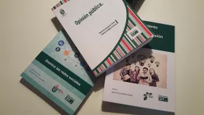 Ejemplares de Ediciones CEF.-