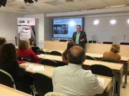 Eugenio Lanzadera, secretario general de UDIMA, durante su charla en CEF.-. este jueves. Eugenio Lanzadera, secretario general de UDIMA, durante su charla en CEF.-. este jueves.