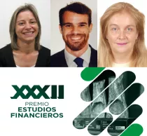 Laura Parte, Alberto Olabarri y Anne Marie Garvey, ganadores del Accésit en Contabilidad. Laura Parte, Alberto Olabarri y Anne Marie Garvey, ganadores del Accésit en Contabilidad.
