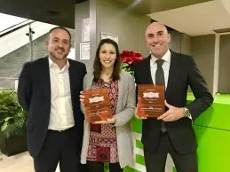 De izquierda a derecha de la imagen: Manuel Echeazarra, María Abajo y Joaquín Danvila