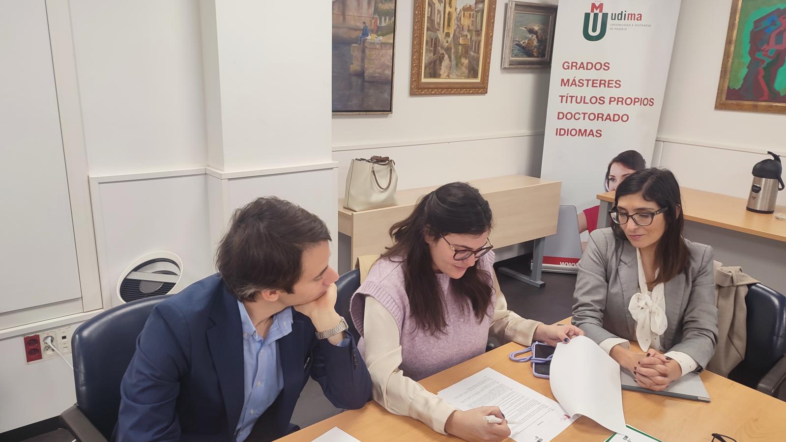 Acuerdo entre el Grupo Educativo CEF.- UDIMA y la EIP para facilitar ...